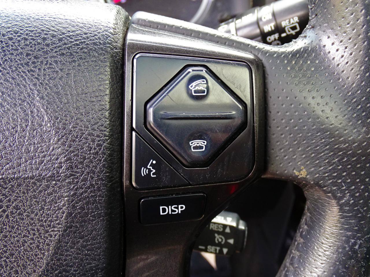 Used 2018 Toyota 4Runner TRD Off-Road Premium AWD/4WD image 26