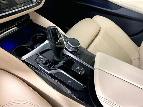 Used 2018 BMW 530i image 14