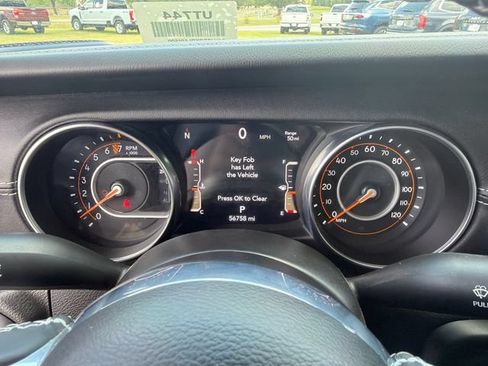 Used 2023 Jeep Gladiator Overland w/ Popular Equipment Package AWD/4WD image 26