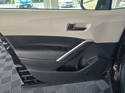 Used 2024 Toyota Corolla Cross L FWD image 18