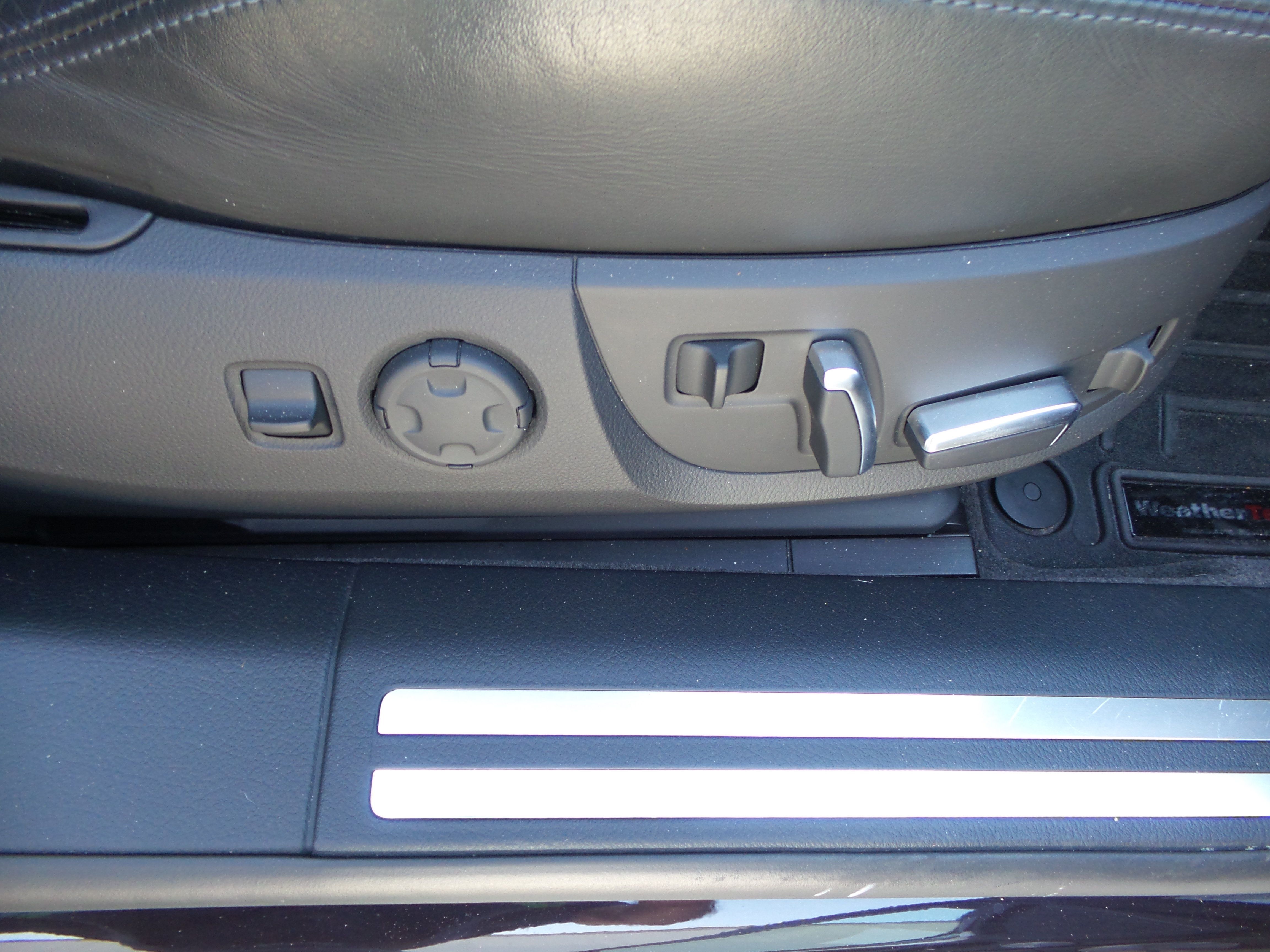 Used 2009 Audi S8 AWD/4WD image 81