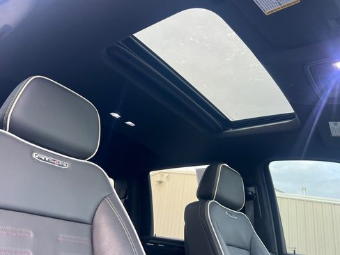 Used 2024 GMC Sierra 2500 AT4X image 13