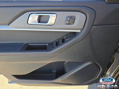 New 2026 Ford Explorer ST-Line w/ ST-Line Street Pack image 10