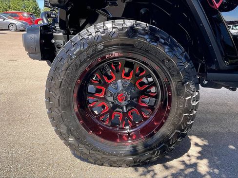 Used 2019 Jeep Wrangler Unlimited Rubicon AWD/4WD image 22