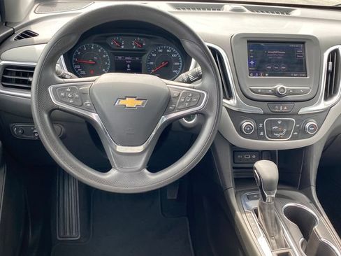 Used 2022 Chevrolet Equinox LS w/ Driver Confidence II Package AWD/4WD image 7