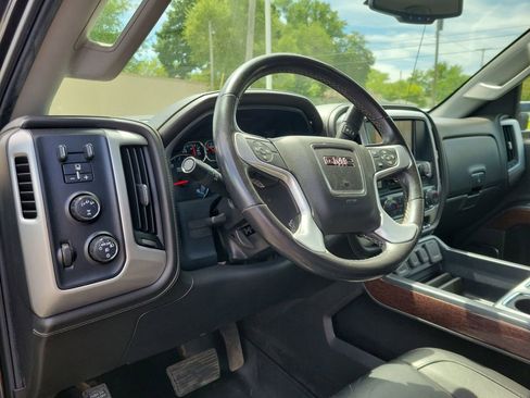 Used 2018 GMC Sierra 2500 SLT AWD/4WD image 31