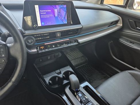 Used 2024 Toyota Prius XLE image 22