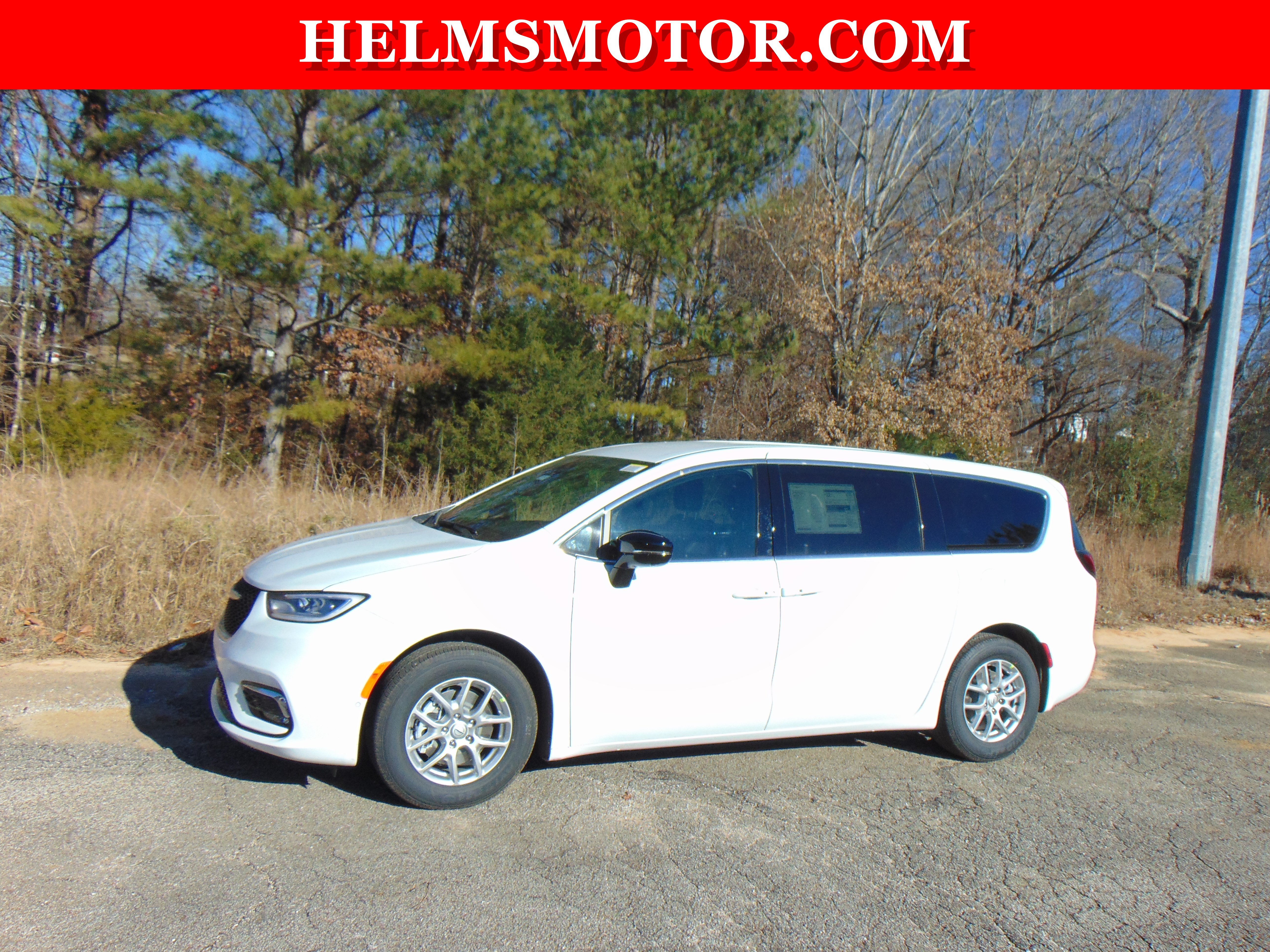 New 2026 Chrysler Pacifica Select FWD image 1