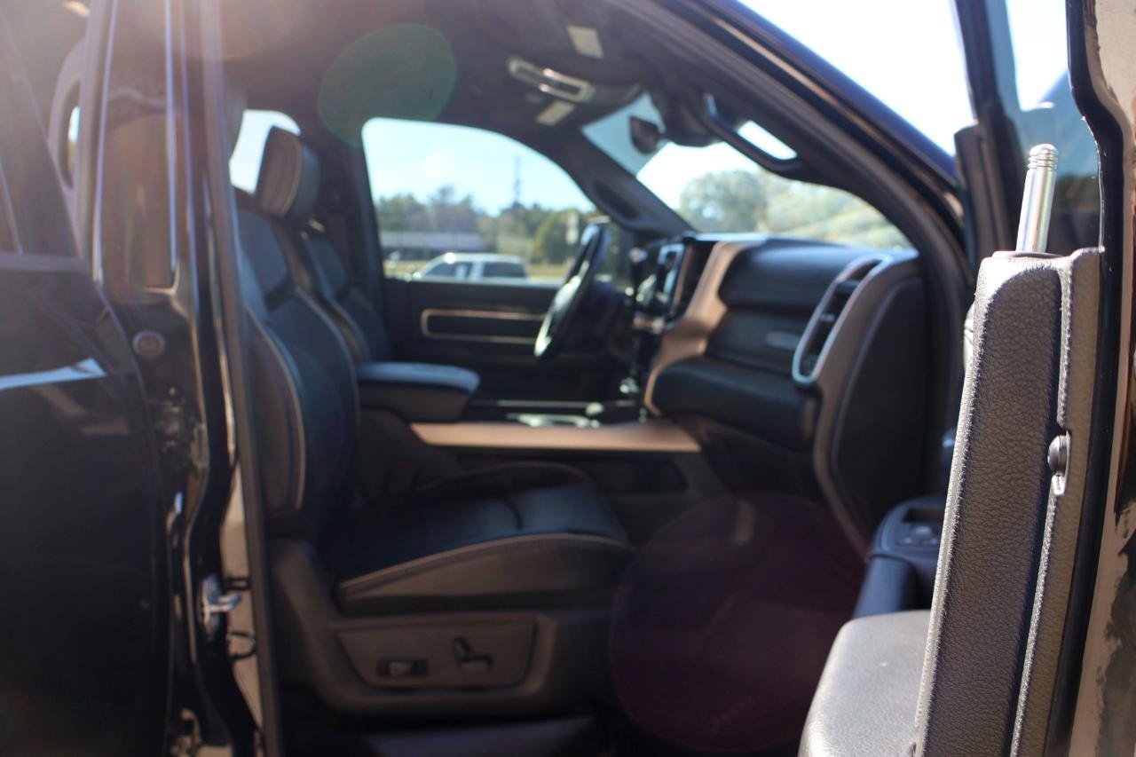 Used 2019 RAM 2500 Laramie w/ Night Edition AWD/4WD image 11