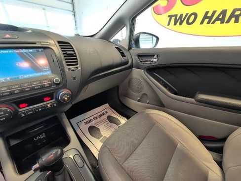 Used 2014 Kia Forte EX w/ Premium Package FWD image 26