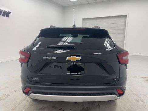 New 2026 Chevrolet Trax LT w/ Driver Confidence Package image 6