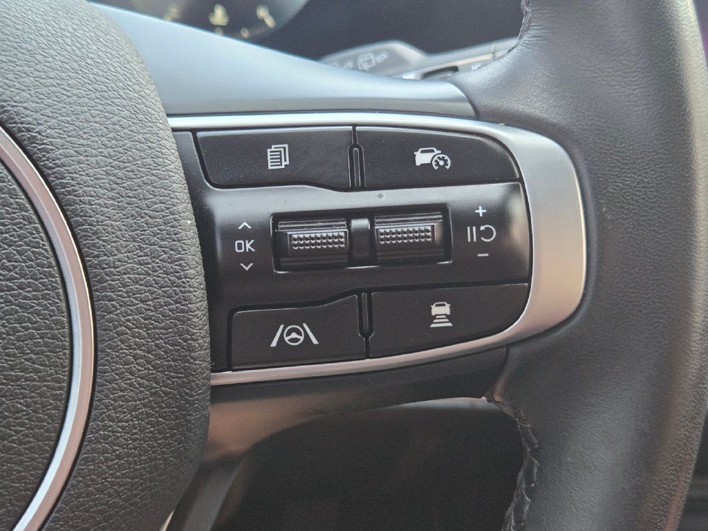 Certified 2025 Kia Sportage SX FWD image 24