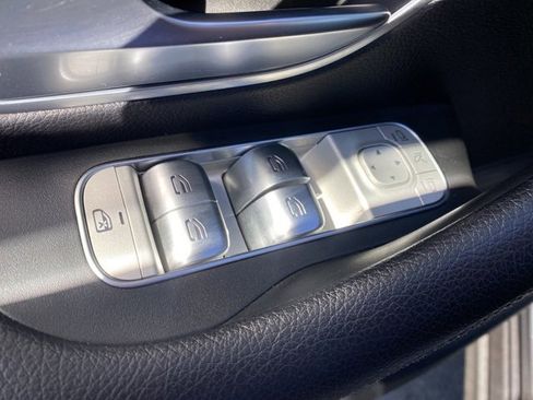 Used 2023 Mercedes-Benz GLE 350 4MATIC image 14