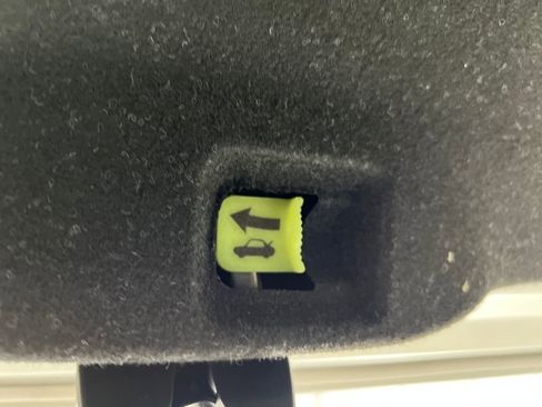 Used 2024 Hyundai Elantra SEL image 32