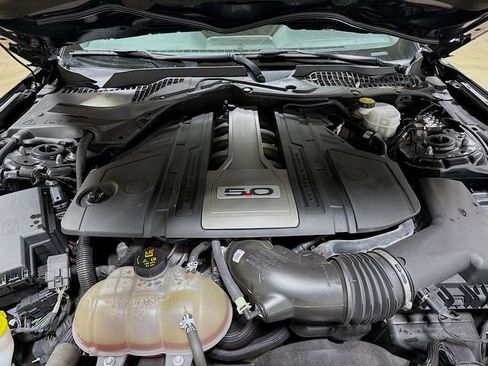 Used 2019 Ford Mustang GT image 28