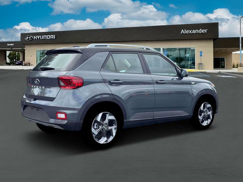 New 2026 Hyundai Venue SEL image 8
