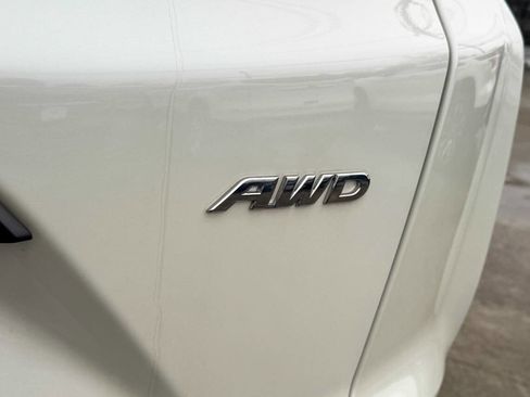 Used 2017 Honda CR-V LX image 14