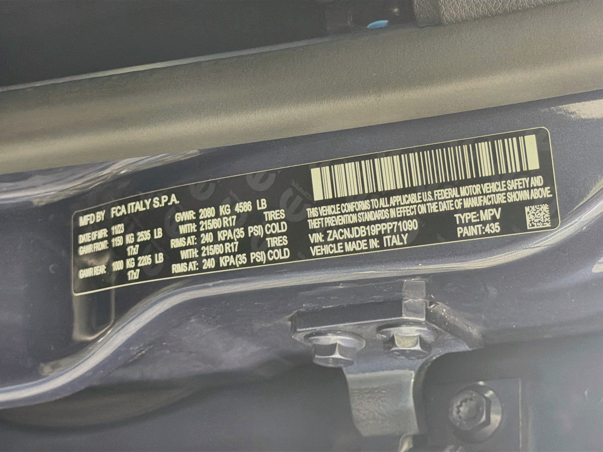 Used 2023 Jeep Renegade Latitude AWD/4WD image 12