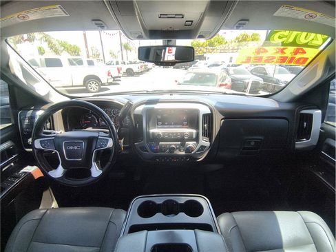 Used 2015 GMC Sierra 2500 SLT w/ Duramax Plus Package AWD/4WD image 6
