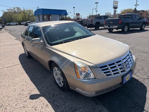 Used 2006 Cadillac DTS FWD image 4