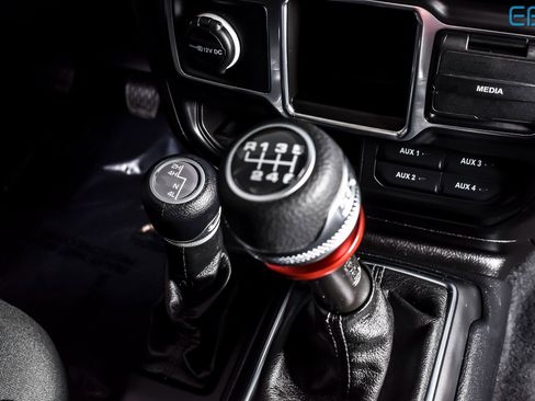 Used 2021 Jeep Wrangler Unlimited Sport image 28