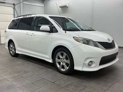 Used 2012 Toyota Sienna SE