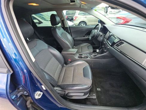 Used 2017 Kia Niro EX FWD image 14