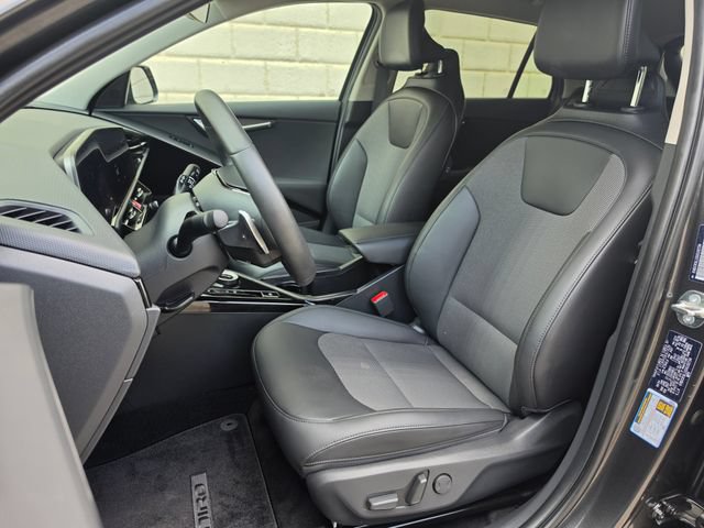 Used 2025 Kia Niro Wind w/ Wind Preserve Package FWD image 24
