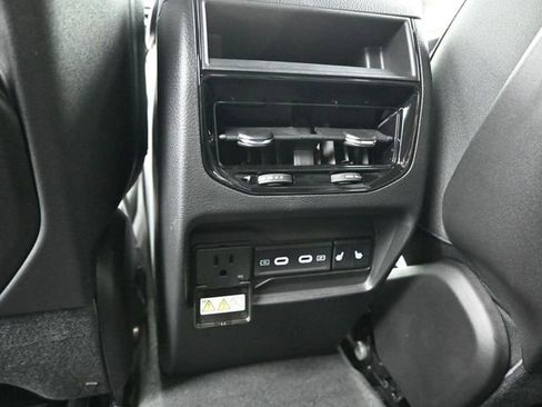 New 2026 Jeep Grand Cherokee Limited image 40