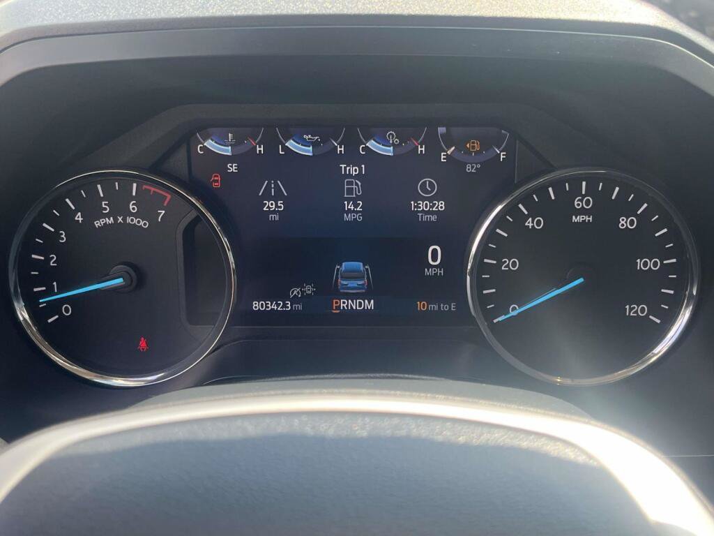 Used 2024 Ford Expedition XLT AWD/4WD image 3
