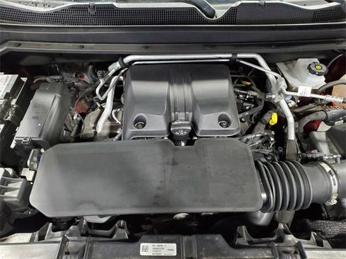 Certified 2024 Chevrolet Colorado Z71 w/ Z71 Convenience Package 2 image 26