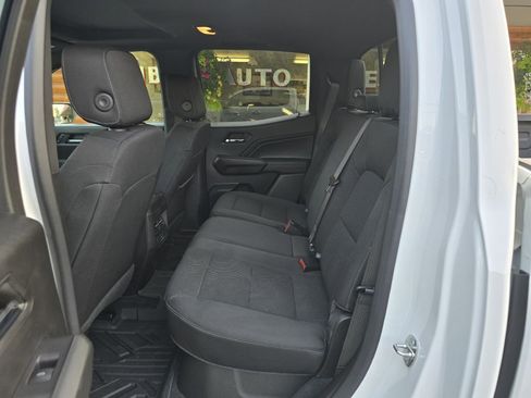 Used 2023 Chevrolet Colorado LT w/ LT Convenience Package II image 10