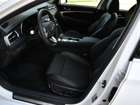 Used 2026 Genesis G70 2.5T RWD image 26