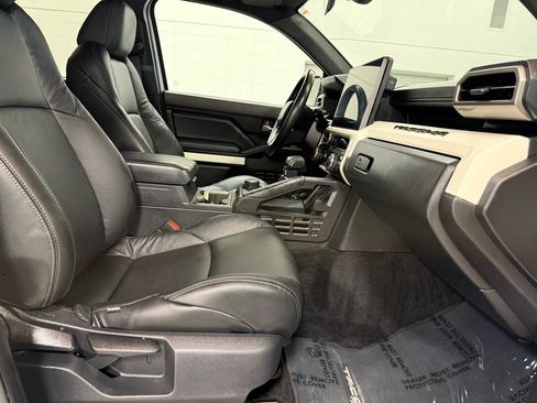 Used 2024 Toyota Tacoma TRD Off-Road image 23