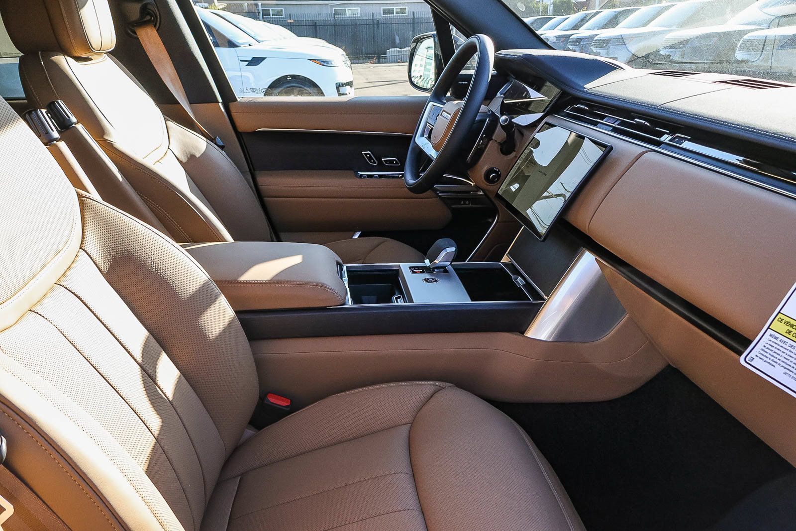 New 2026 Land Rover Range Rover SE AWD/4WD image 17