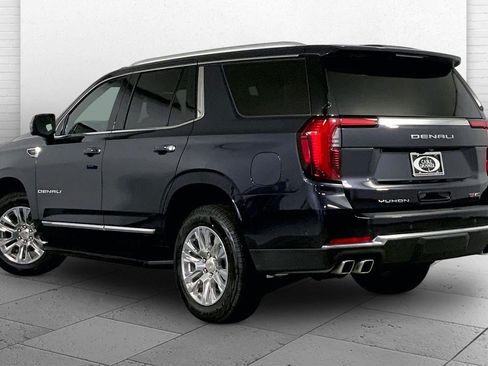 Used 2025 GMC Yukon Denali AWD/4WD image 10