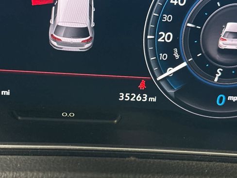 Used 2018 Volkswagen e-Golf SEL Premium image 23