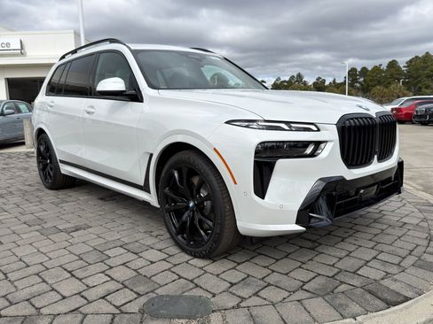 New 2026 BMW X7 xDrive40i w/ M Sport Package image 7