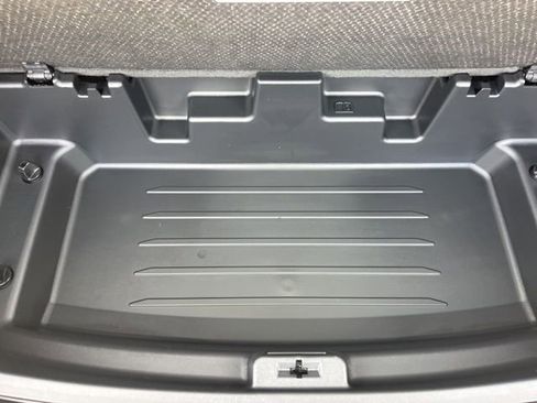 New 2026 Chevrolet Traverse LT w/ Driver Confidence Package image 7