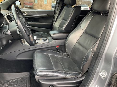 Used 2014 Jeep Grand Cherokee Limited w/ Luxury Group II image 11