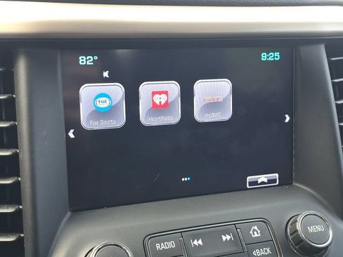 Used 2017 GMC Acadia Denali w/ Technology Package AWD/4WD image 34