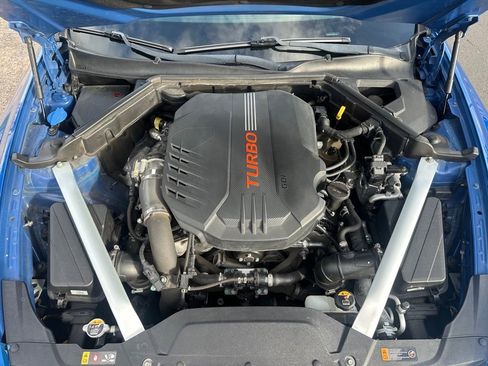 Used 2018 Kia Stinger GT image 16