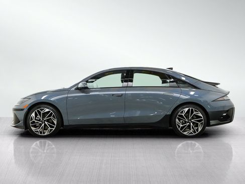Used 2024 Hyundai Ioniq 6 Limited AWD/4WD image 2
