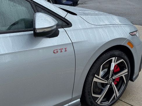 New 2026 Volkswagen GTI SE image 10