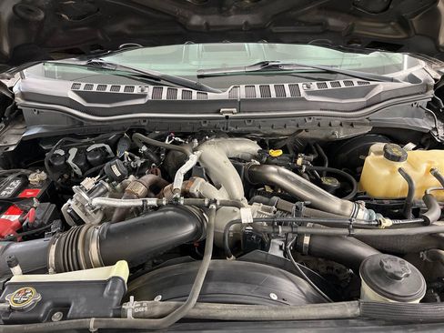 Used 2022 Ford F350 XLT AWD/4WD image 19