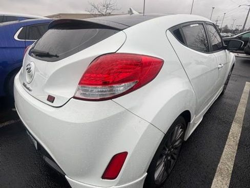 Used 2013 Hyundai Veloster RE:MIX Edition image 7