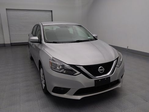 Used 2019 Nissan Sentra S image 14