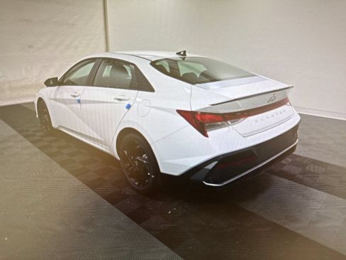 Used 2026 Hyundai Elantra Sport FWD image 3