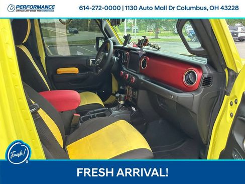 Used 2023 Jeep Gladiator Rubicon w/ Cold Weather Group AWD/4WD image 16