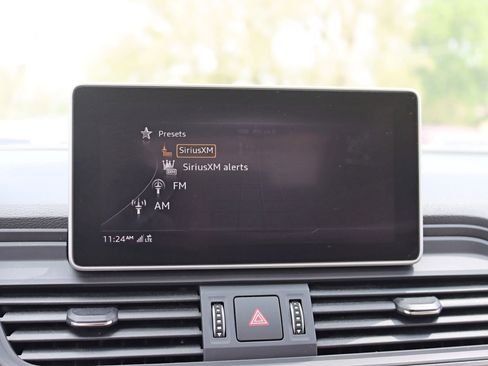 Used 2018 Audi Q5 2.0T Premium Plus w/ Premium Plus Package image 21